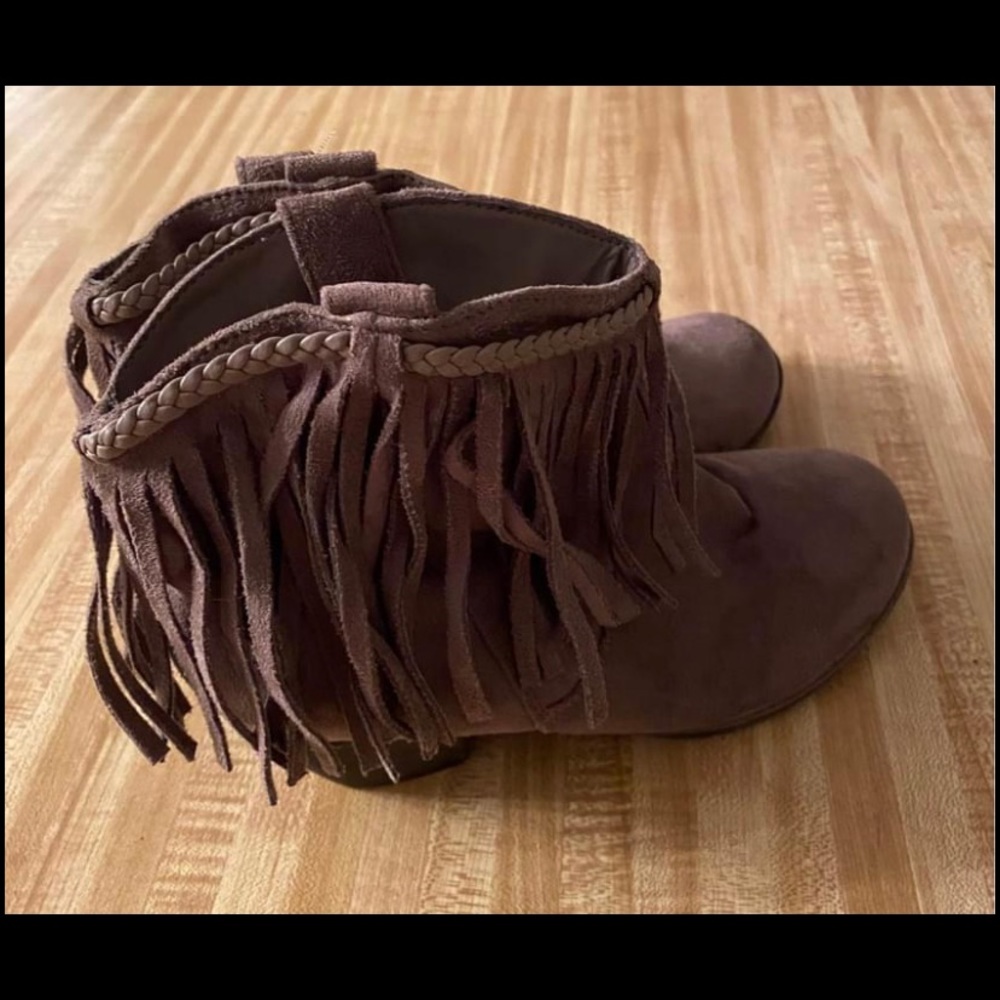 Boutique Fridge taupe booties
